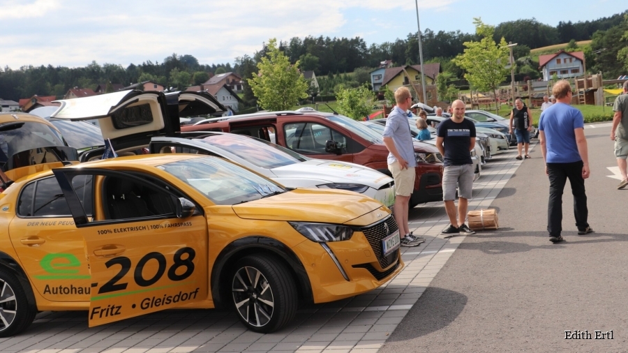 https://www.energie-erlebnisregion-huegelland.at/data/image/thumpnail/image.php?image=225/zuerst_at_roadshow1_article_4827_4.jpg