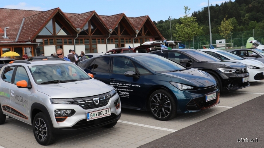 https://www.energie-erlebnisregion-huegelland.at/data/image/thumpnail/image.php?image=225/zuerst_at_roadshow1_article_4827_8.jpg